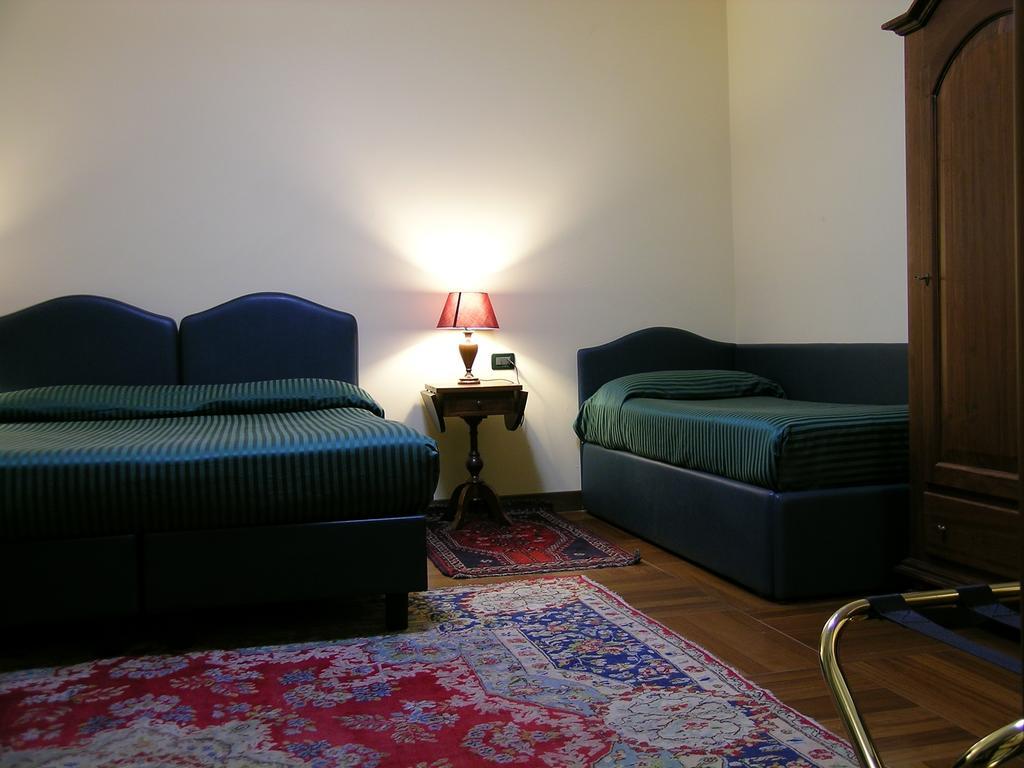Relax Style House Central Rooms Pescara Bilik gambar