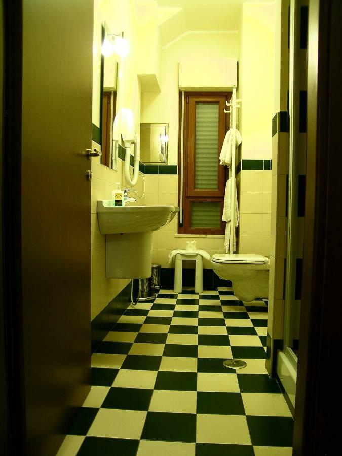 Relax Style House Central Rooms Pescara Luaran gambar